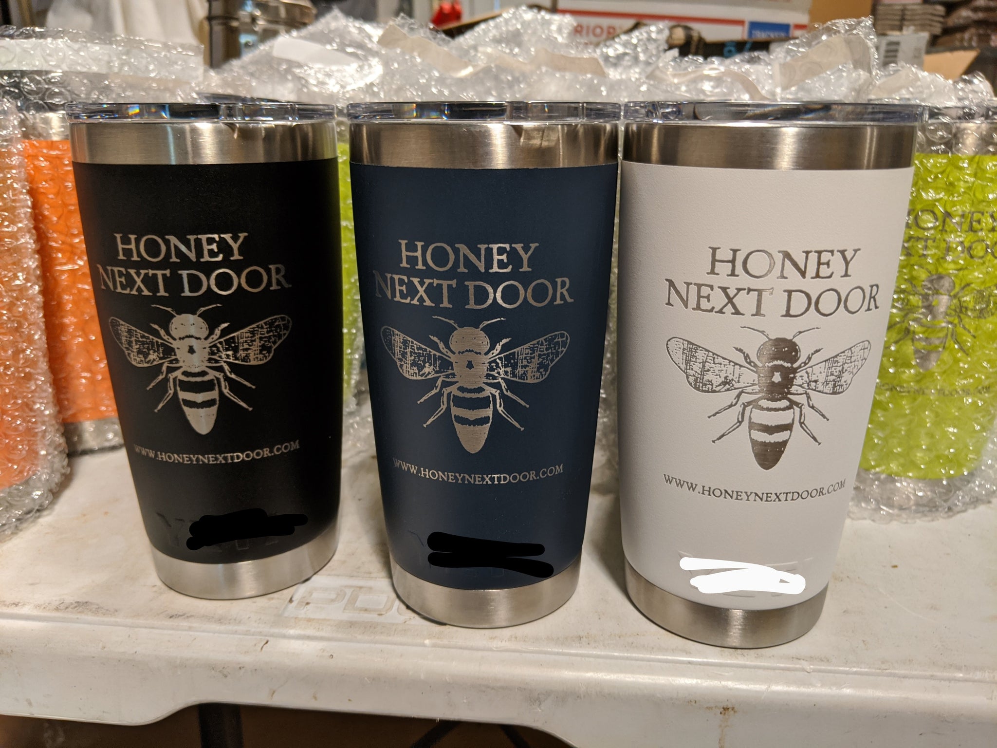 Load image into Gallery viewer, 20 oz Honey Next Door Tumblers